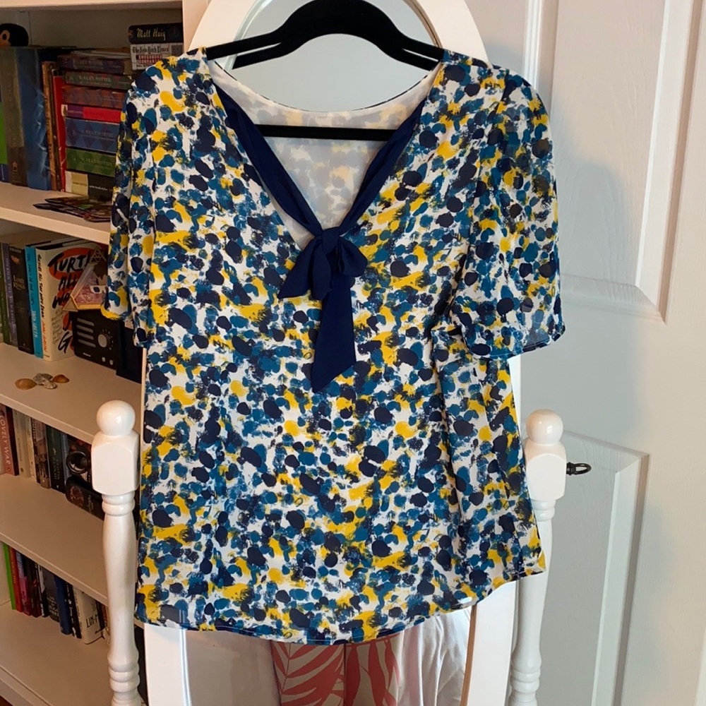 Blouse bundle - Picture 4 of 8